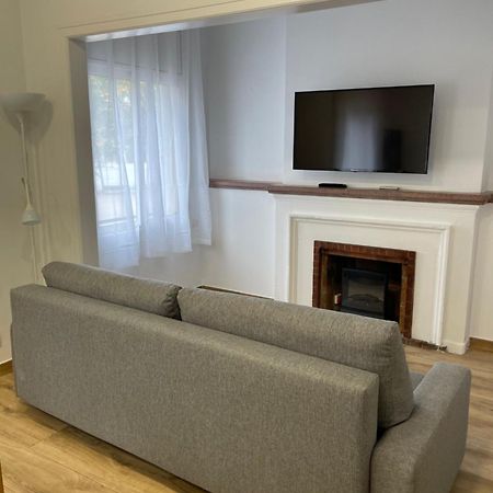 Apartamentos Tarradellas Sants Estacio Barcelona Bagian luar foto