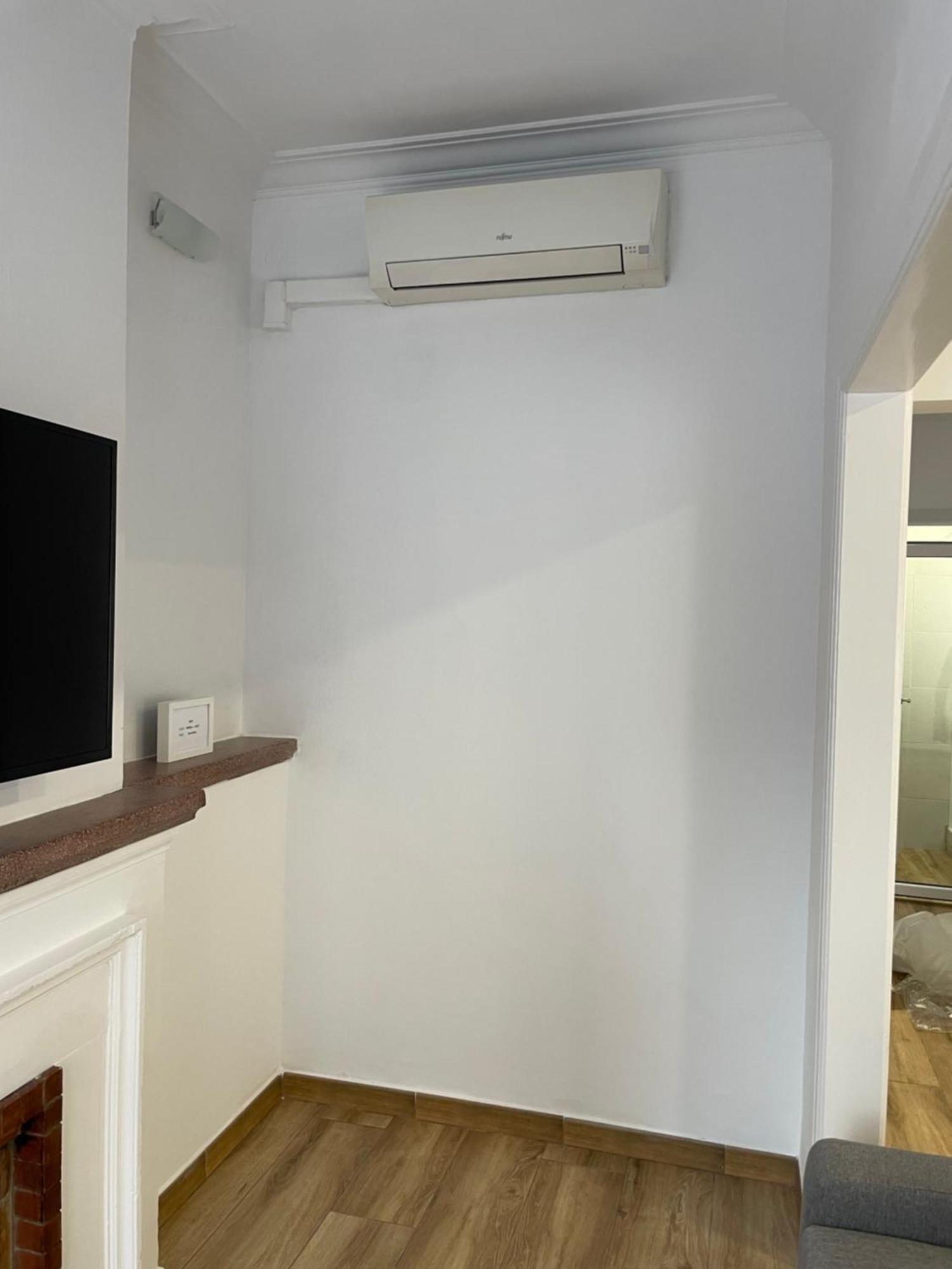 Apartamentos Tarradellas Sants Estacio Barcelona Bagian luar foto
