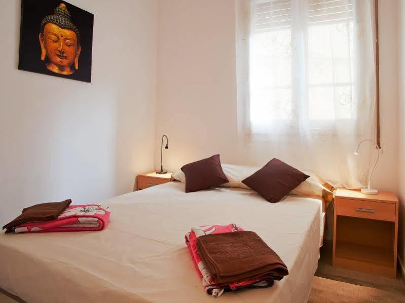 Apartamentos Tarradellas Sants Estacio Barcelona Bagian luar foto