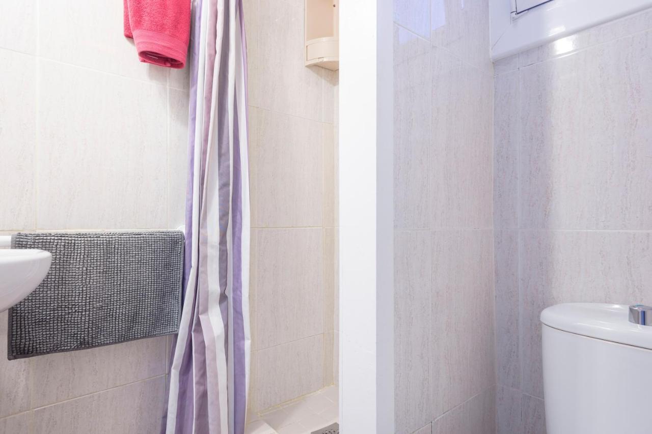 Apartamentos Tarradellas Sants Estacio Barcelona Bagian luar foto